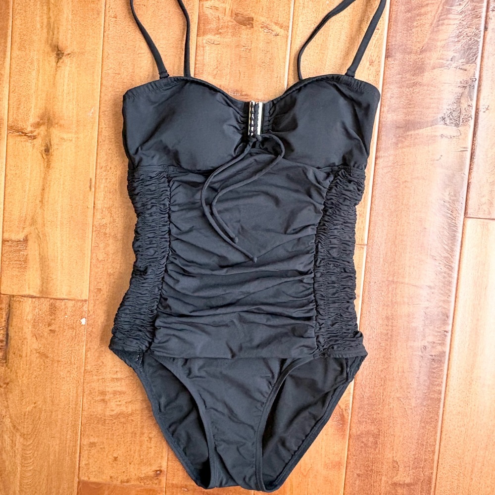Captiva One Piece Swimsuit Ruched Shirred Sweetheart, M Black‎